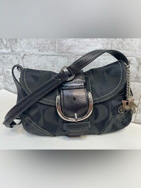 Coach Soho Black Signature U Buckle Flare Flap Shoulder Bag Purse Y2K Rare HTF